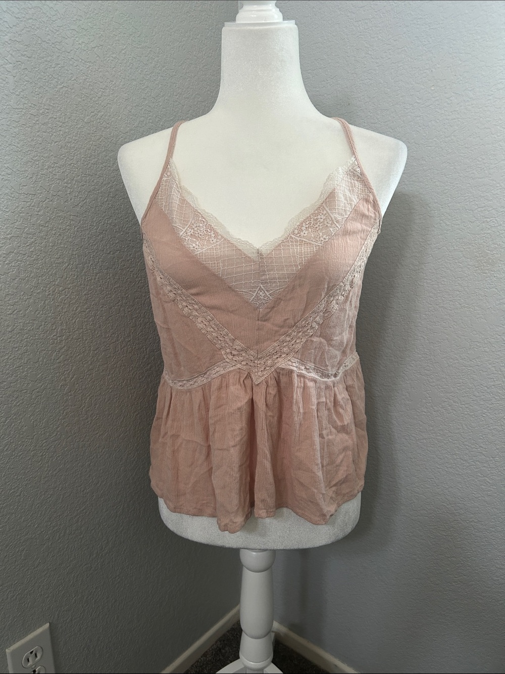 American Eagle Outfitters Dusty Rose Lace-Trim Camisole